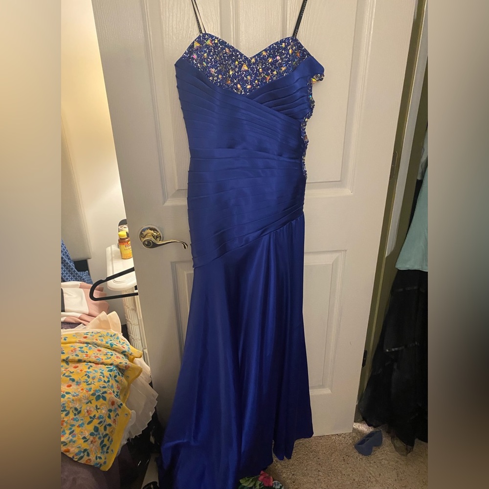 Royal blue strapless prom dress